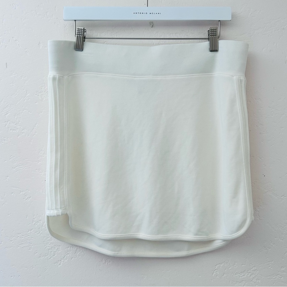 ATHLETA Serenity Skirt Color Salt size M Athletic Tennis NWT - Picture 2 of 11